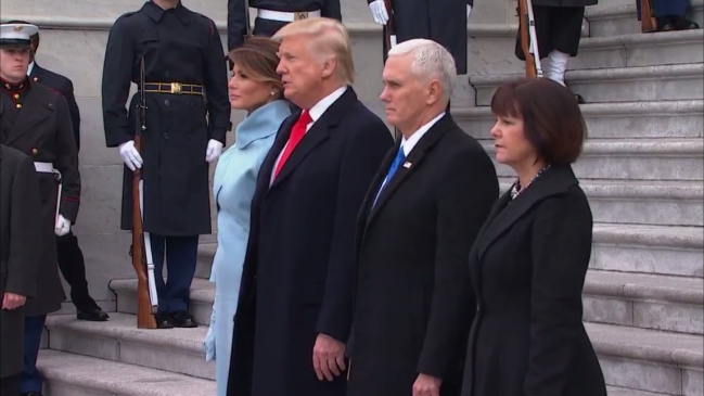 Donald Trump asume como nuevo presidente de Estados Unidos Donald Trump asume como nuevo presidente de Estados Unidos