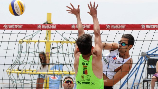 Parejas chilenas se destacan en jornada inaugural del Sudamericano de Voleibol Playa Parejas chilenas se destacan en jornada inaugural del Sudamericano de Voleibol Playa