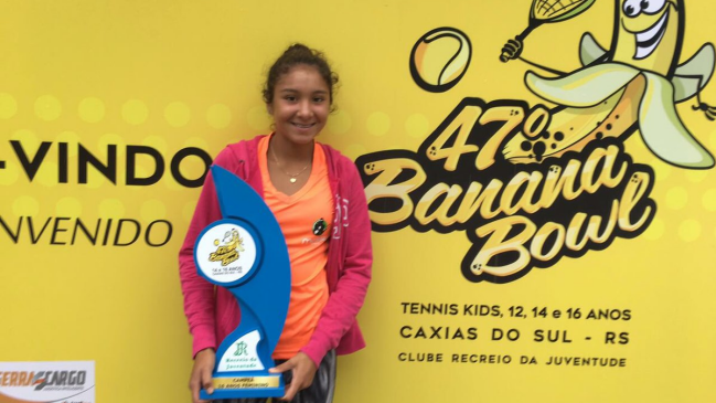 Joven discípula de Nicolás Massú se consagró en el Banana Bowl Joven discípula de Nicolás Massú se consagró en el Banana Bowl