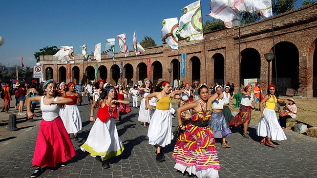 Más de 40 mil personas asistieron el Festival Womad Chile Más de 40 mil personas asistieron el Festival Womad Chile