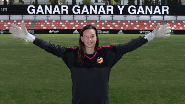Christiane Endler: La ANFP no da la importancia que debe al fútbol femenino Christiane Endler: La ANFP no da la importancia que debe al fútbol femenino