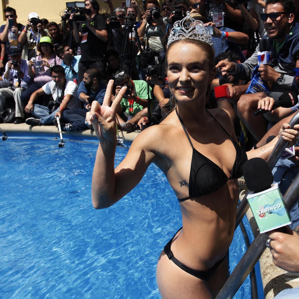 Kika Silva y su piscinazo: Kika Silva y su piscinazo: