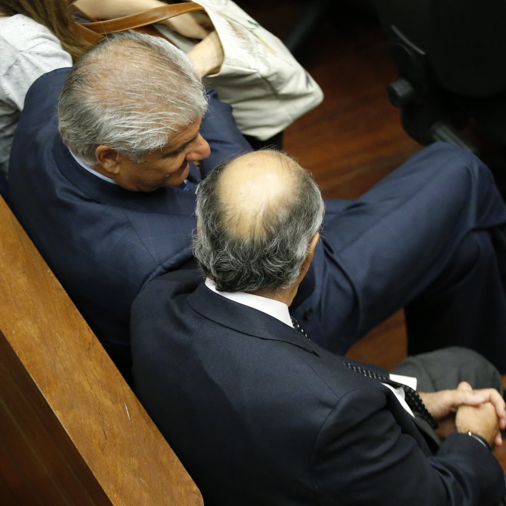 Fiscalía pedirá penas efectivas de cárcel para principales imputados del caso Penta