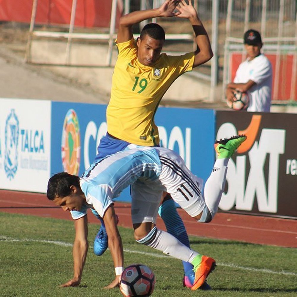 Argentina se despidió del Sudamericano Sub 17 con derrota ante Brasil Argentina se despidió del Sudamericano Sub 17 con derrota ante Brasil