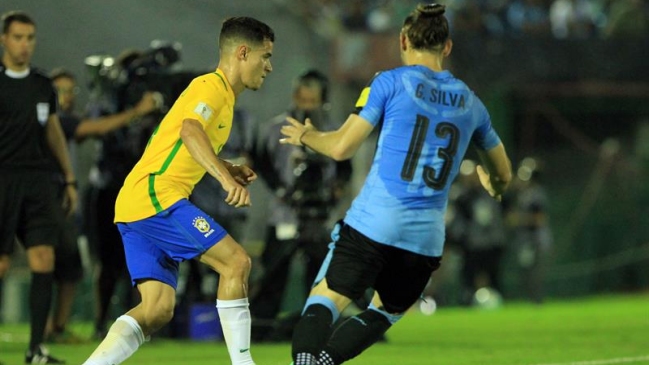 Philippe Coutinho se llenó de elogios por una brillante jugada en partido ante Uruguay Philippe Coutinho se llenó de elogios por una brillante jugada en partido ante Uruguay