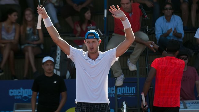 Jarry debió esforzarse al máximo para vencer a Sandgren y avanzar a cuartos en León Jarry debió esforzarse al máximo para vencer a Sandgren y avanzar a cuartos en León