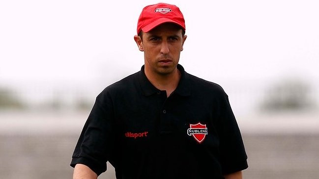 Pablo Abraham dejó de ser el técnico de Ñublense de Chillán Pablo Abraham dejó de ser el técnico de Ñublense de Chillán