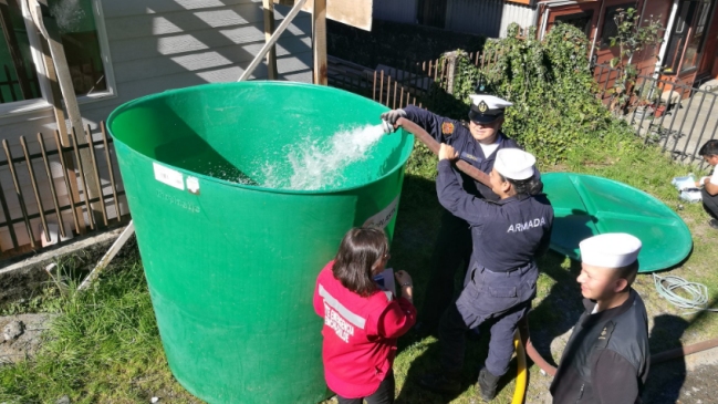 Instalan 28 estanques de agua potable para los habitantes de Quemchi