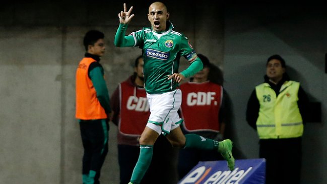 Marcos Riquelme: Hicimos ver a Universidad Católica como un equipo que no pelea por nada Marcos Riquelme: Hicimos ver a Universidad Católica como un equipo que no pelea por nada