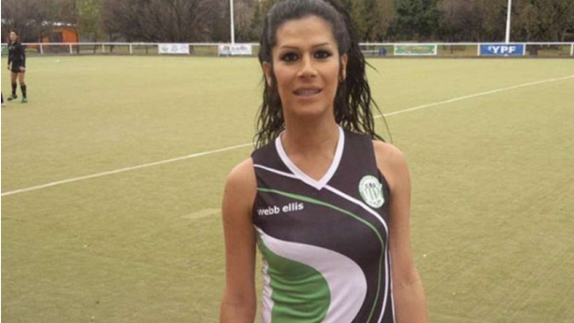 Jugadora transexual en Argentina, feliz tras decisión que le permite jugar hockey Jugadora transexual en Argentina, feliz tras decisión que le permite jugar hockey