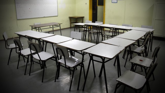 Valparaíso suspende actividades en escuelas y liceos tras seguidilla de sismos Valparaíso suspende actividades en escuelas y liceos tras seguidilla de sismos