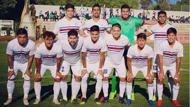 Santa Cruz igualó con San Antonio y se mantuvo tercero en la tabla de la Segunda División Santa Cruz igualó con San Antonio y se mantuvo tercero en la tabla de la Segunda División