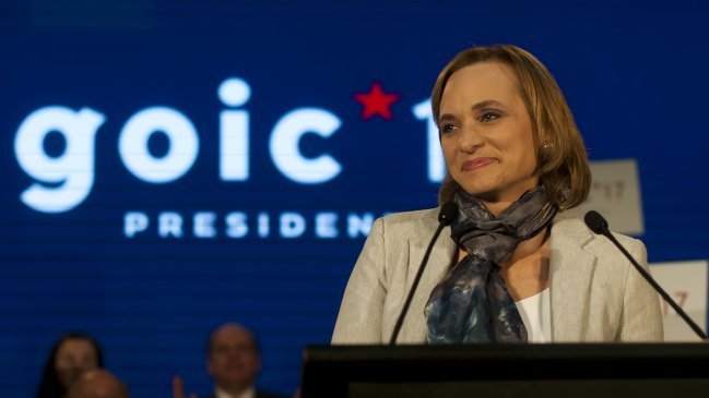 Carolina Goic inscribió su candidatura presidencial ante el Servel