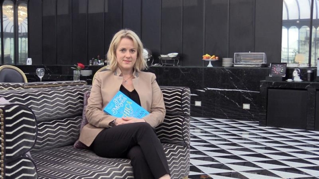 Jojo Moyes: Me gusta la gente con buenas intenciones pero hace cosas estúpidas Jojo Moyes: Me gusta la gente con buenas intenciones pero hace cosas estúpidas