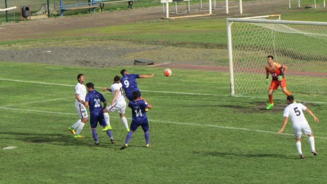 Lota Schwager derrotó a San Antonio Unido por la última fecha de la Segunda División Lota Schwager derrotó a San Antonio Unido por la última fecha de la Segunda División