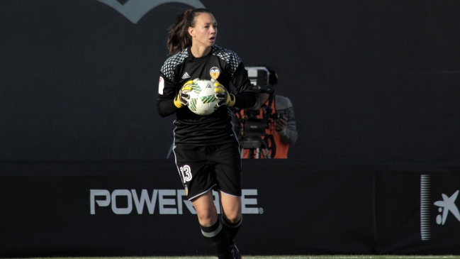 Christiane Endler consiguió el Premio Zamora e hizo historia en la liga española femenina Christiane Endler consiguió el Premio Zamora e hizo historia en la liga española femenina