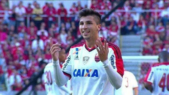 Volante argentino Lucas Mugni es el primer refuerzo de Everton Volante argentino Lucas Mugni es el primer refuerzo de Everton