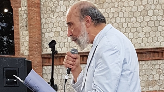 Raúl Zurita y la Orquesta de Poetas en el festival madrileño Raúl Zurita y la Orquesta de Poetas en el festival madrileño