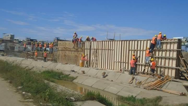 Perú expresó preocupación por construcción de muro en zona fronteriza con Ecuador Perú expresó preocupación por construcción de muro en zona fronteriza con Ecuador
