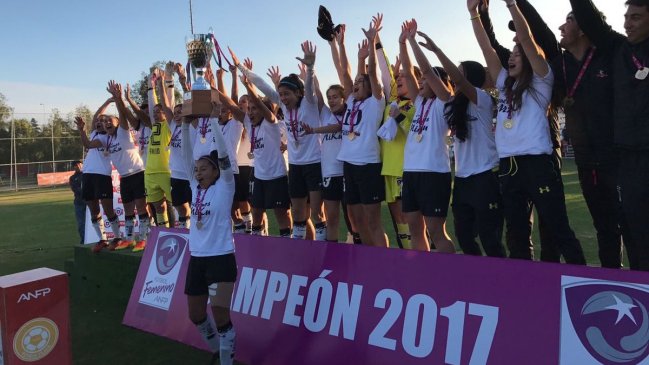 Colo Colo se coronó en el Torneo de Apertura femenino tras derribar a Palestino Colo Colo se coronó en el Torneo de Apertura femenino tras derribar a Palestino