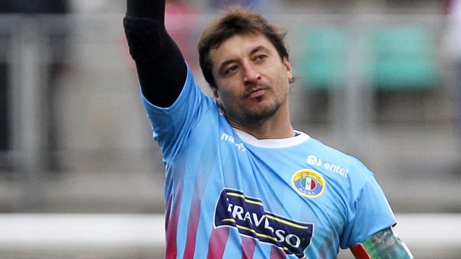 Nicolás Peric renovó con Audax Italiano hasta fines de 2018 Nicolás Peric renovó con Audax Italiano hasta fines de 2018