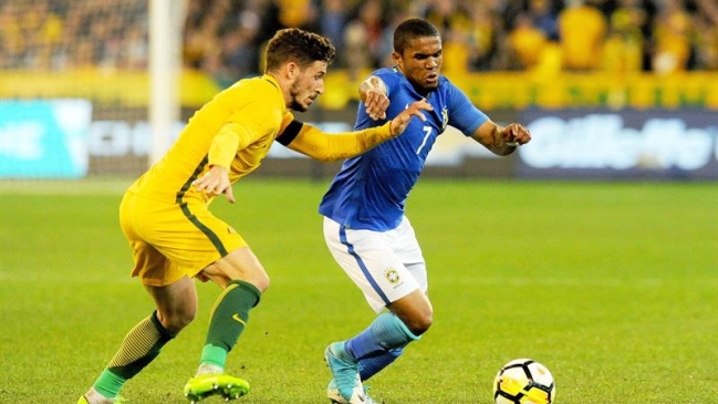 Australia cierra su preparación para la Confederaciones ante Brasil Australia cierra su preparación para la Confederaciones ante Brasil