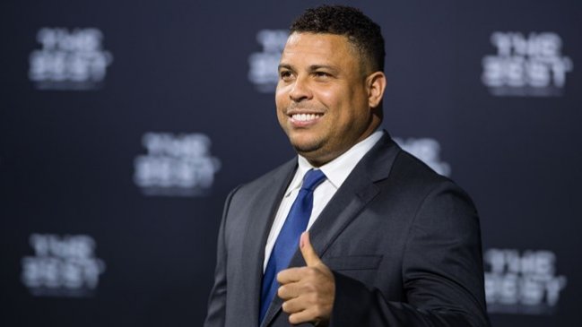 Ronaldo será el encargado de presentar el trofeo en la final entre Chile y Alemania Ronaldo será el encargado de presentar el trofeo en la final entre Chile y Alemania