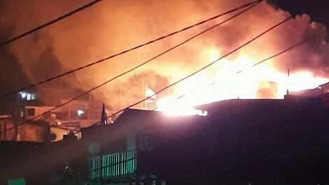 Al menos 20 viviendas afectadas tras incendio en Antofagasta Al menos 20 viviendas afectadas tras incendio en Antofagasta