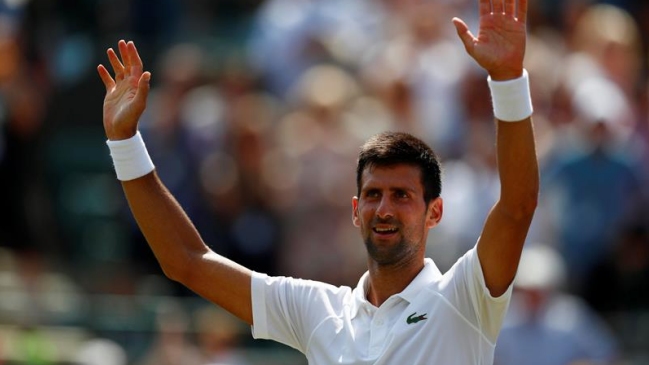 Novak Djokovic aplastó a Adam Pavlasek y pasó a tercera ronda en Wimbledon Novak Djokovic aplastó a Adam Pavlasek y pasó a tercera ronda en Wimbledon