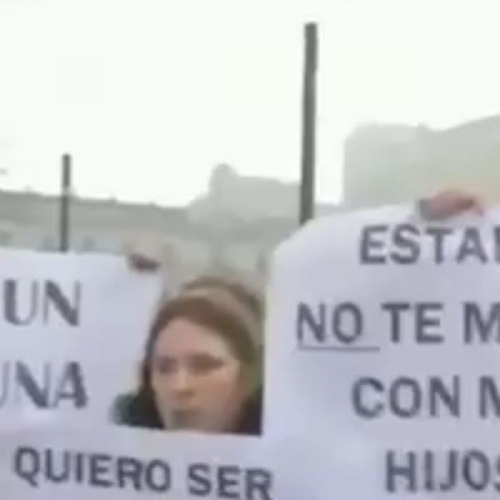 Mujer reclamaba contra la ideología de género sin saber qué era Mujer reclamaba contra la ideología de género sin saber qué era