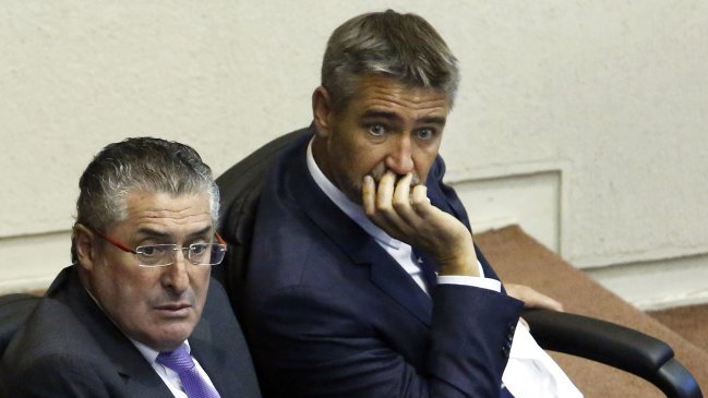 Caso SQM: Fiscal ingresó solicitud de formalización a senadores Rossi y Pizarro