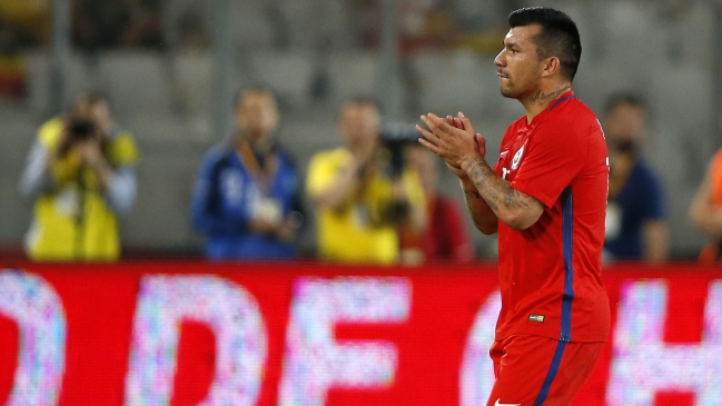 Medio español aseguró que Gary Medel es opción en Valencia CF
