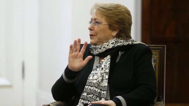 Bachelet celebra 