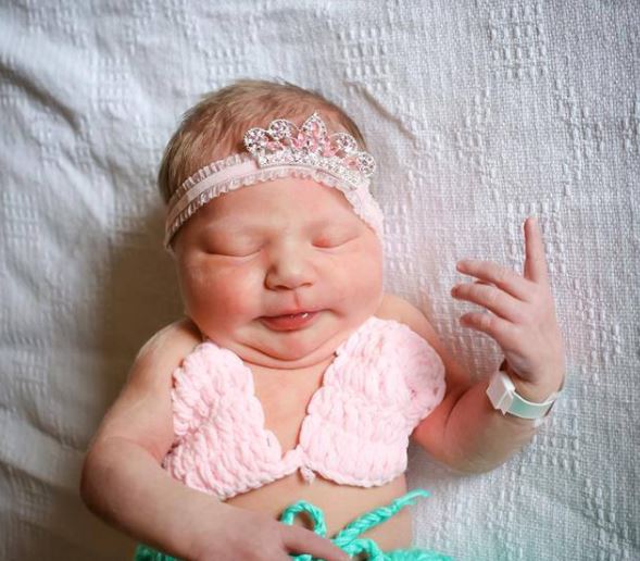 Recién nacida murió por meningitis luego de recibir un beso Recién nacida murió por meningitis luego de recibir un beso