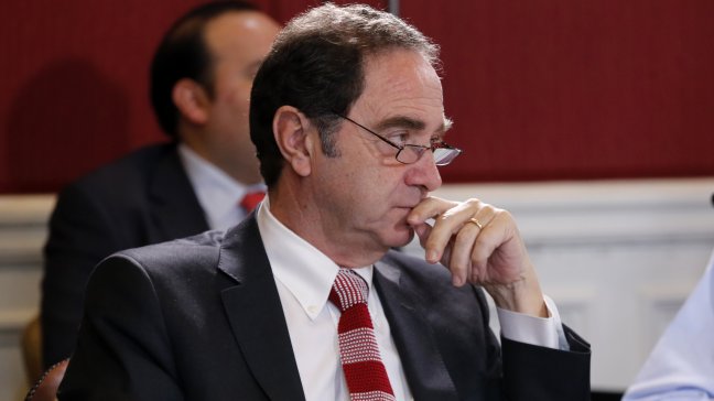 Larraín defiende a Piñera y dice que aborto 