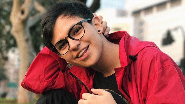 Popular youtuber denunció episodio de discriminación vivido cerca del Costanera Center Popular youtuber denunció episodio de discriminación vivido cerca del Costanera Center