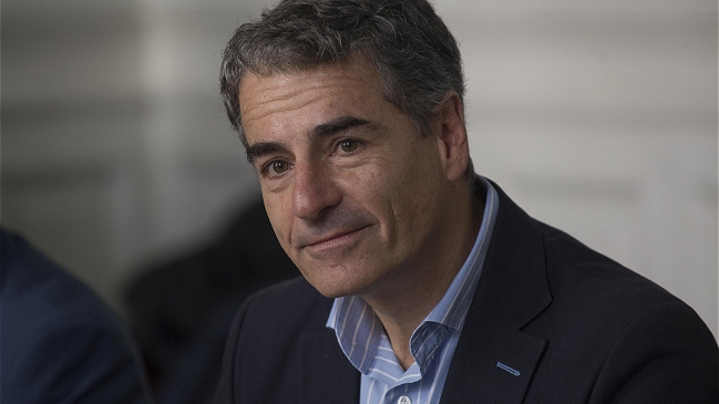 Andrés Velasco le baja el pulgar a una alianza con la DC y el PRO de Enríquez-Ominami