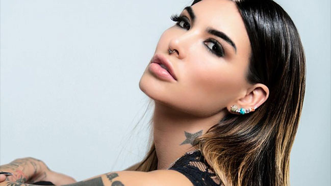 Angie Jibaja se va en picada contra su ex Felipe Lasso por imágenes en redes sociales