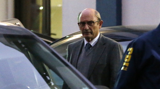 Juan Emilio Cheyre participa de careo por denuncias de torturas en La Serena Juan Emilio Cheyre participa de careo por denuncias de torturas en La Serena