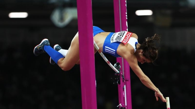 Ekaterini Stefanidi prolongó su reinado en el salto con garrocha Ekaterini Stefanidi prolongó su reinado en el salto con garrocha