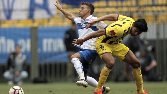Universidad Católica quiere su primer triunfo en el Transición ante Everton Universidad Católica quiere su primer triunfo en el Transición ante Everton