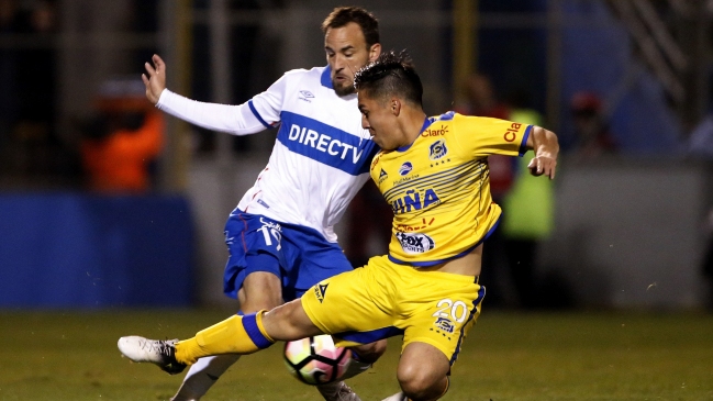 Everton igualó con Universidad Católica y trepó a la cima del Transición Everton igualó con Universidad Católica y trepó a la cima del Transición