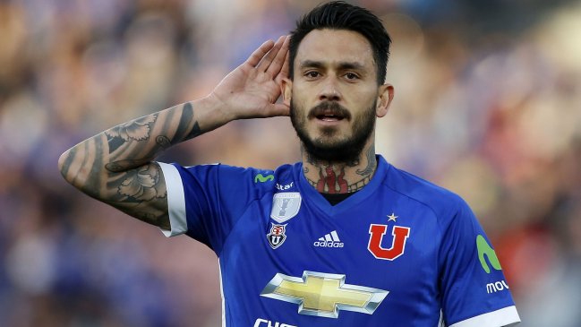 Mauricio Pinilla le pidió la camiseta de Gokú a Diego Rivarola para el Superclásico