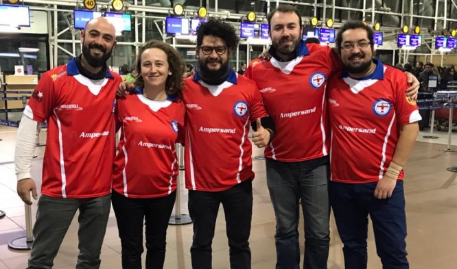 La selección Chilena de Taca Taca está en Cochabamba, Bolivia, para participar en el Campeonato Sudamericano este fin de semana. El equipo nacional está conformado por jugadores miembros del Club Nacional de Taca Taca. La selección Chilena de Taca Taca está en Cochabamba, Bolivia, para participar en el Campeonato Sudamericano este fin de semana. El equipo nacional está conformado por jugadores miembros del Club Nacional de Taca Taca.