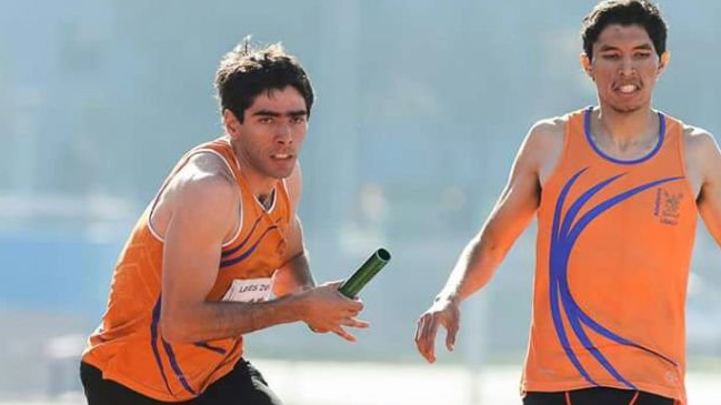 Atleta universitario chileno regresó con varias medallas de su gira por Europa Atleta universitario chileno regresó con varias medallas de su gira por Europa