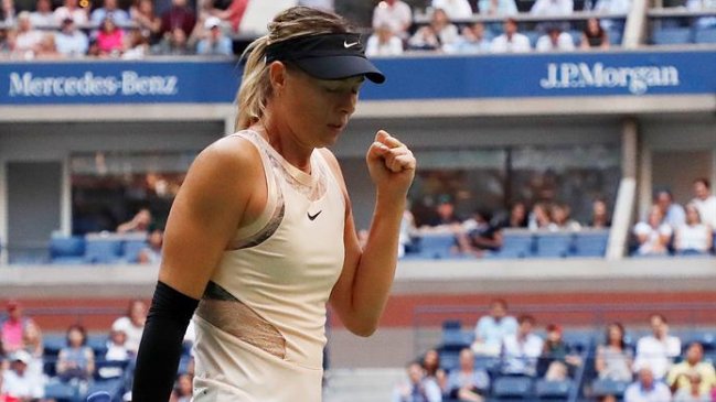 Maria Sharapova superó su segundo obstáculo en el US Open tras vencer a Timea Babos Maria Sharapova superó su segundo obstáculo en el US Open tras vencer a Timea Babos