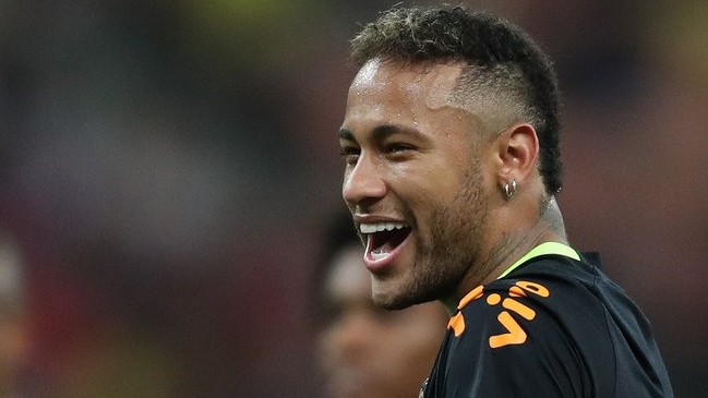 La selección brasileña llegó a Barranquilla liderada por Neymar La selección brasileña llegó a Barranquilla liderada por Neymar