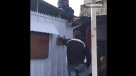 Niña del Sename trepó techo de centro en toma que era visitado por diputados