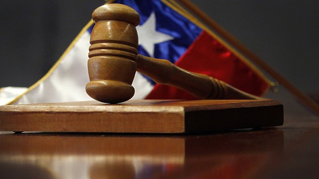 Mujer quedó con arresto domiciliario por agresión homofóbica contra un varón Mujer quedó con arresto domiciliario por agresión homofóbica contra un varón