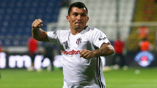 Besiktas de Gary Medel enfrenta a FC Porto por el Grupo G de la Champions League